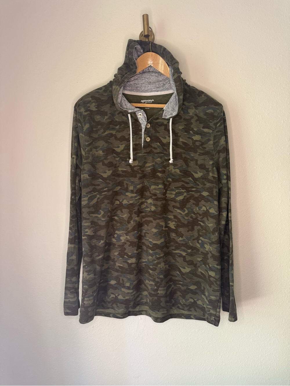 Arizona Jean Co. Camo Hooded Henley Long Sleeve T-Shirt size XL